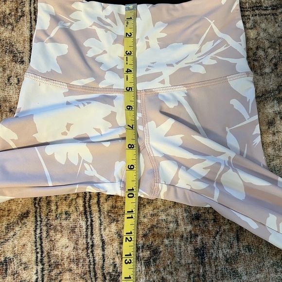 Strut This One Size 0/S Womens Floral Leggings Beige White Stretch Cool Mesh - Picture 2 of 16